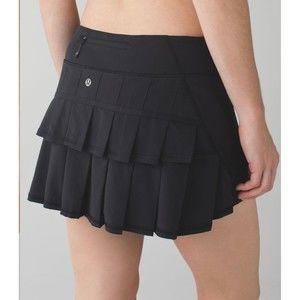 RARE LULULEMON SKIRT SKORT PLEATED TENNIS RUN PACE SETTER BLACK Size 4 TALL